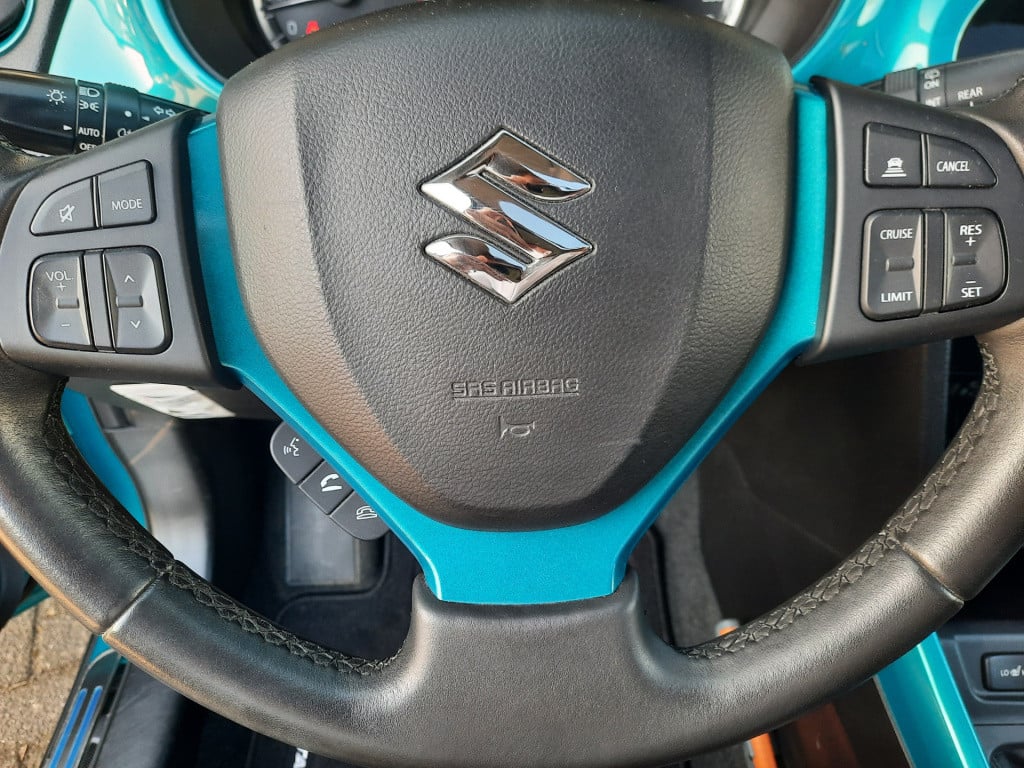 Suzuki Vitara high executive 1.6-120pk/trekhaak/panoramadak