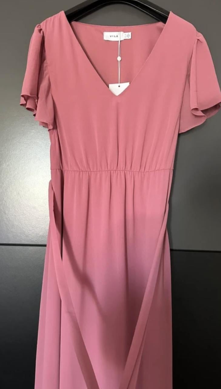 Lange roze Vila jurk maat M. Nieuw met kaartje er nog aan.