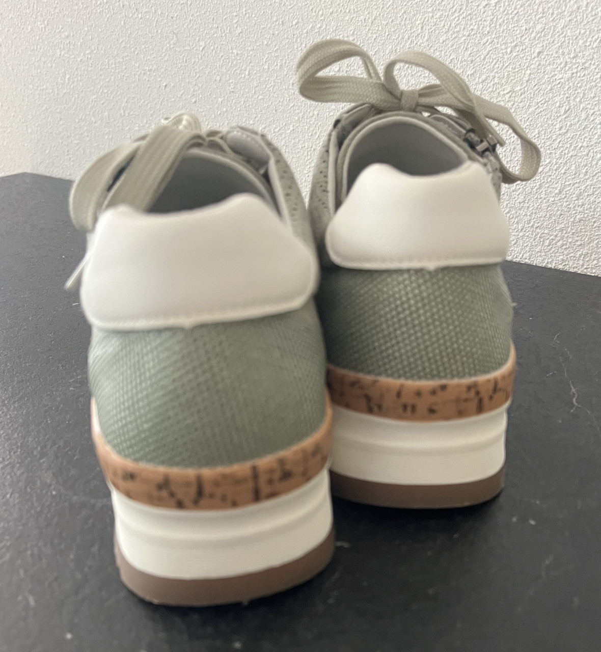 Nieuwe dames sneakers maat 37