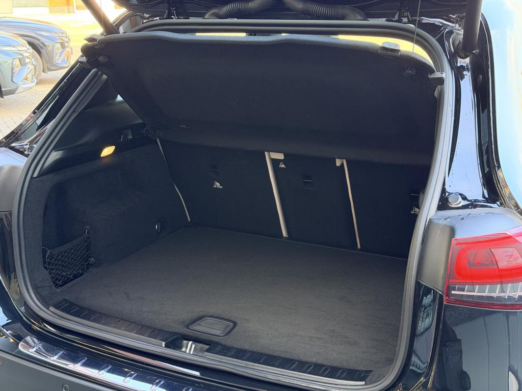 Mercedes-Benz Gla-klasse 200 business solution luxury
