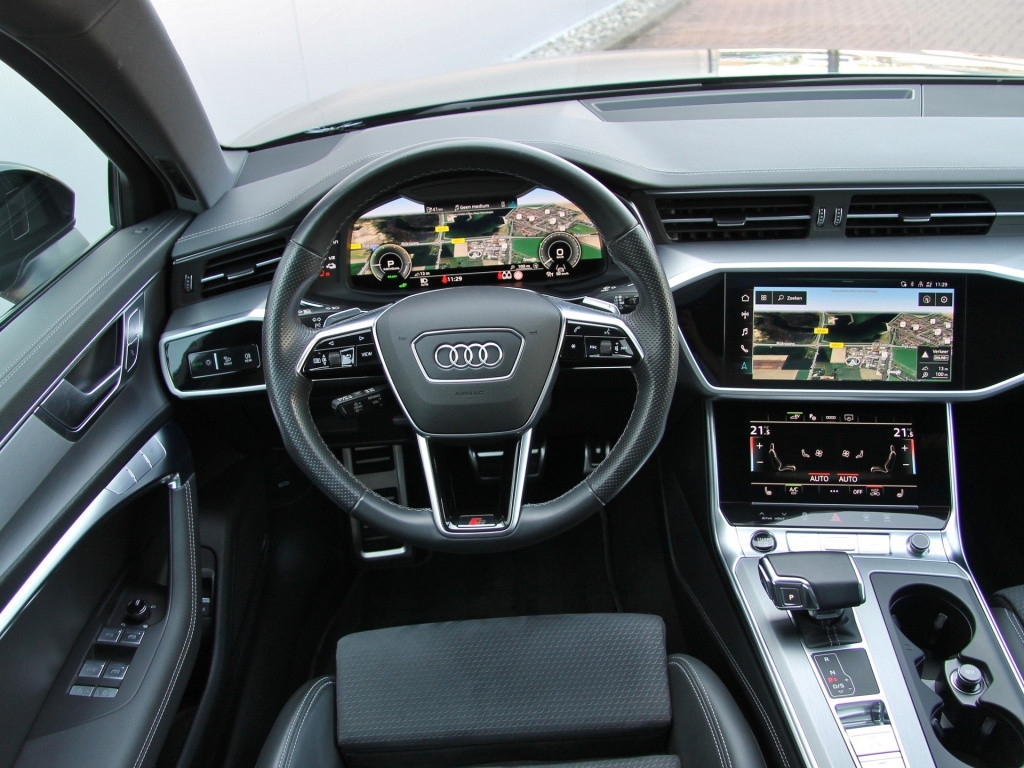 Audi A6 avant 55tfsi e hybrid 367pk quattro competition s-line | pano dak |