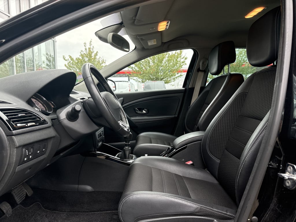 Renault Megane 1.2 tce bose | trekhaak | navi | pdc