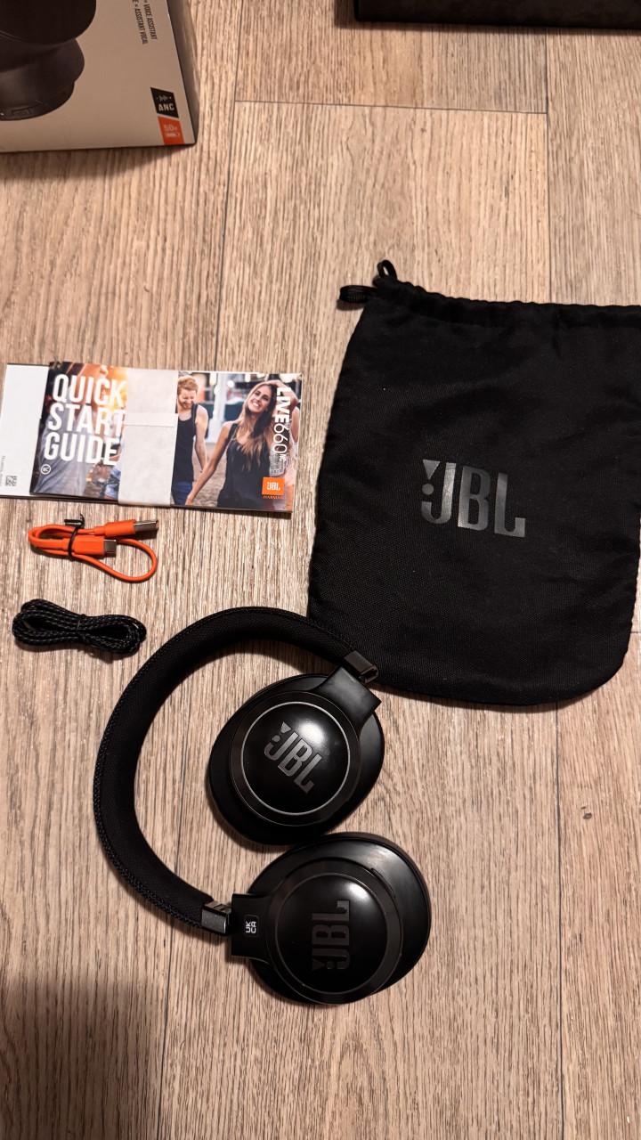 Koptelefoon JBL live 660 noisecancelling