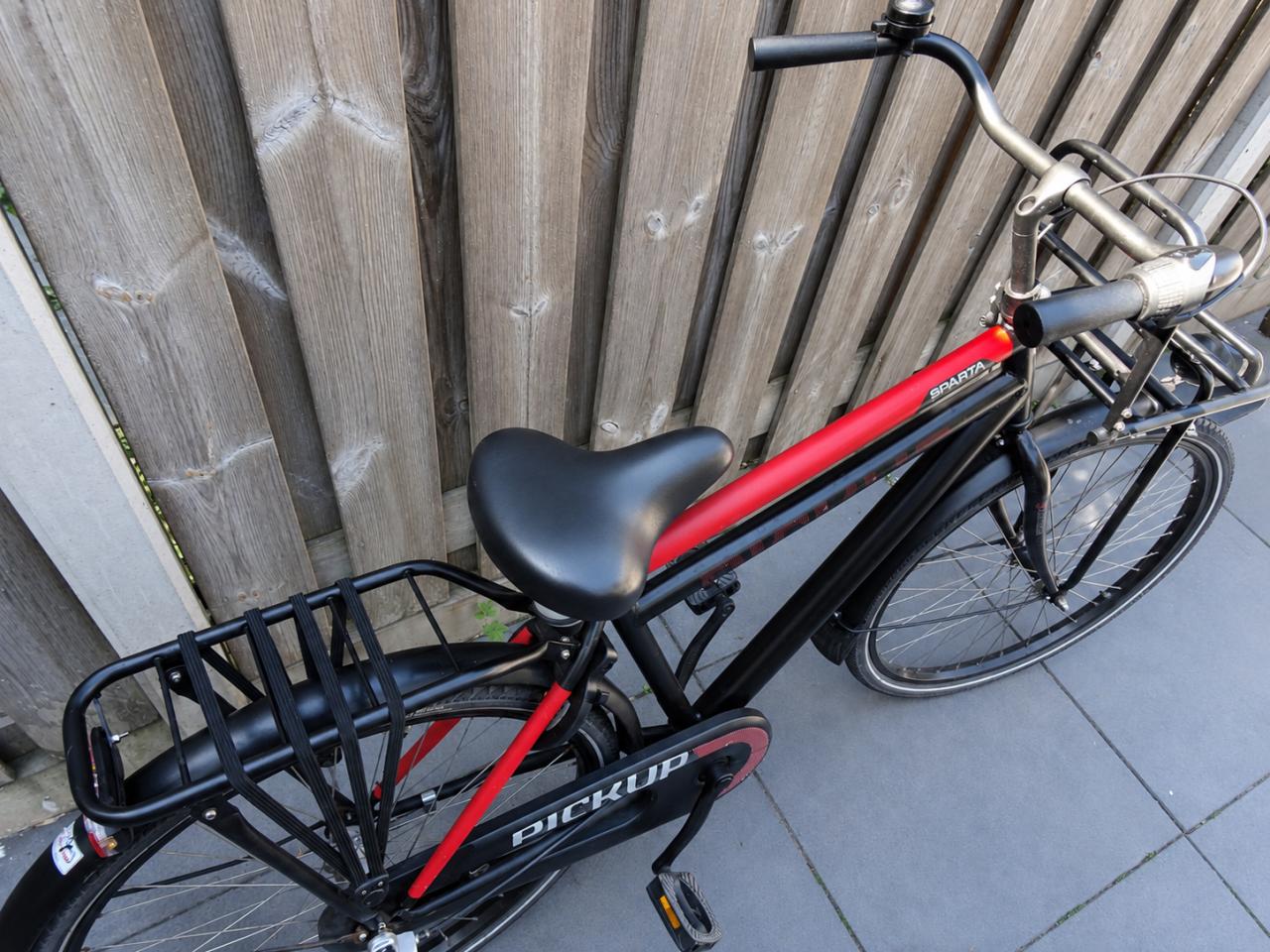 🚲 Sparta Pick-Up Transportfiets – 26 inch | Zwart/Rood ❤️🖤