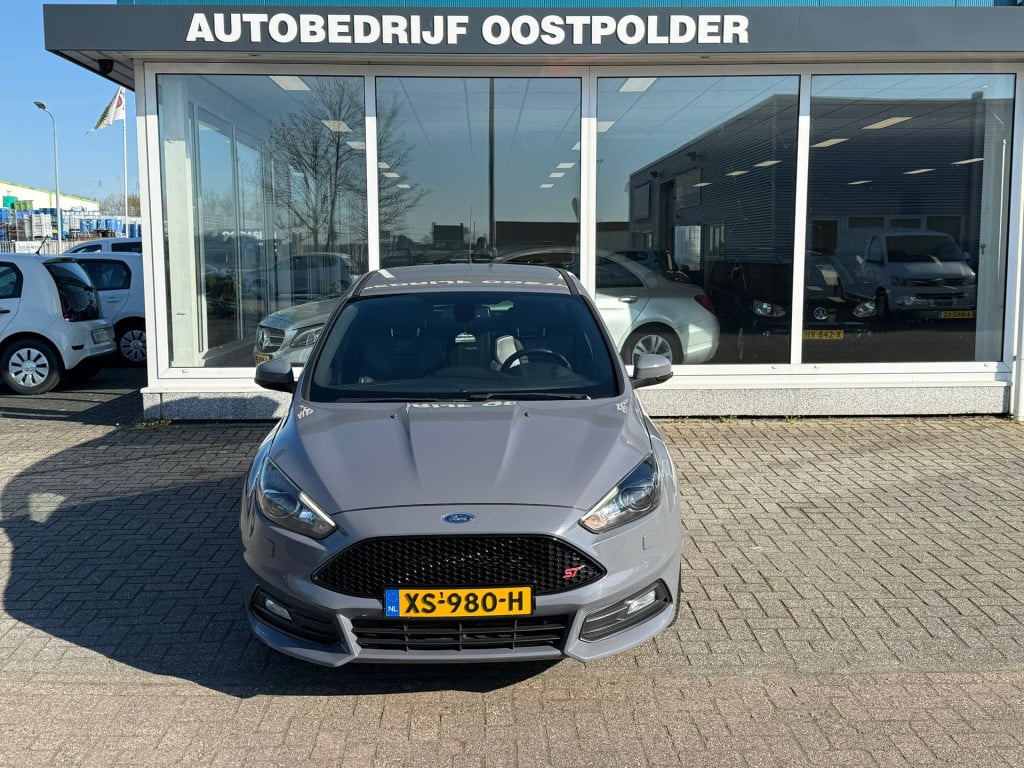 Ford Focus 2.0 st-3