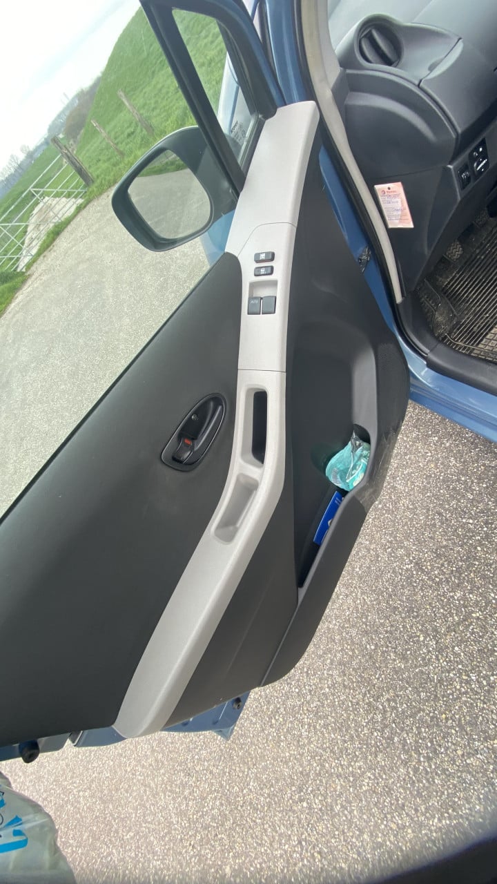 Toyota yaris 1.0