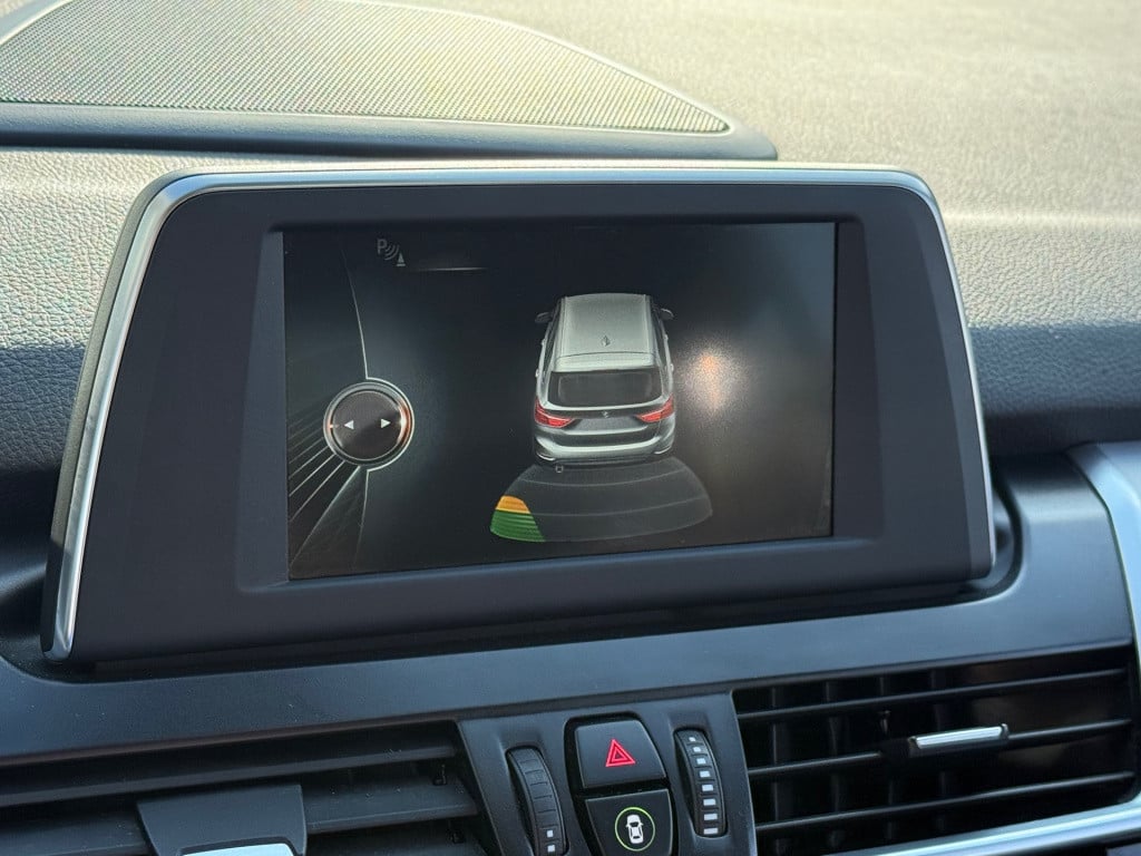 BMW 2-serie gran tourer 220i centennial executive