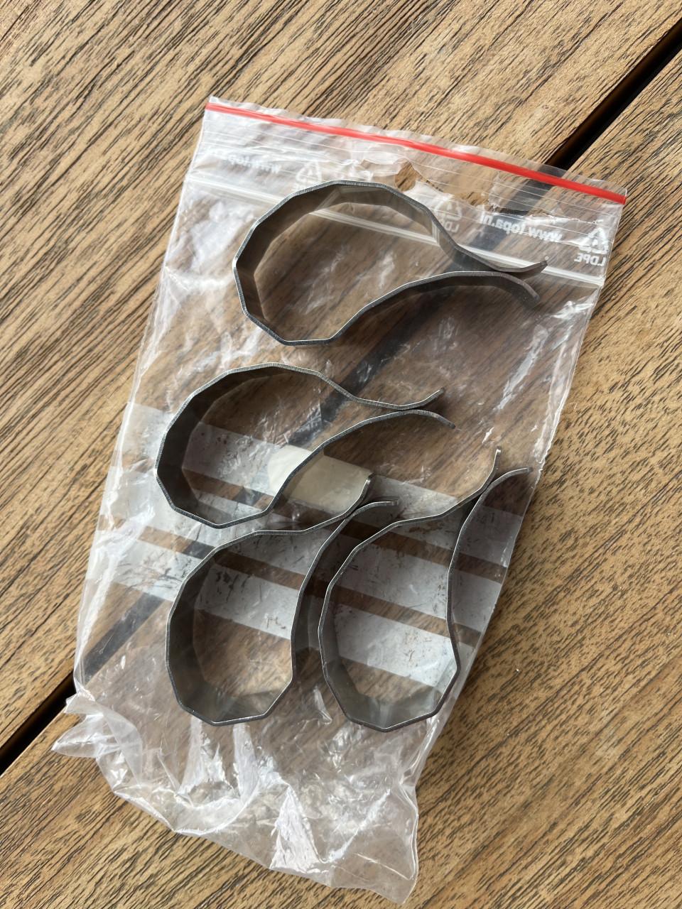 Diverse kleinmateriaal voor de kampeerder