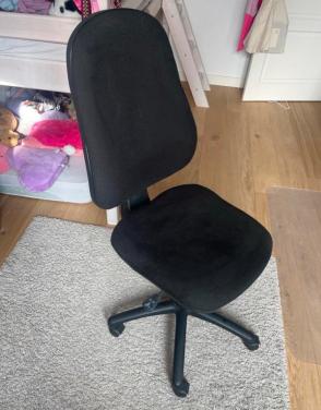 Zwarte bureaustoel