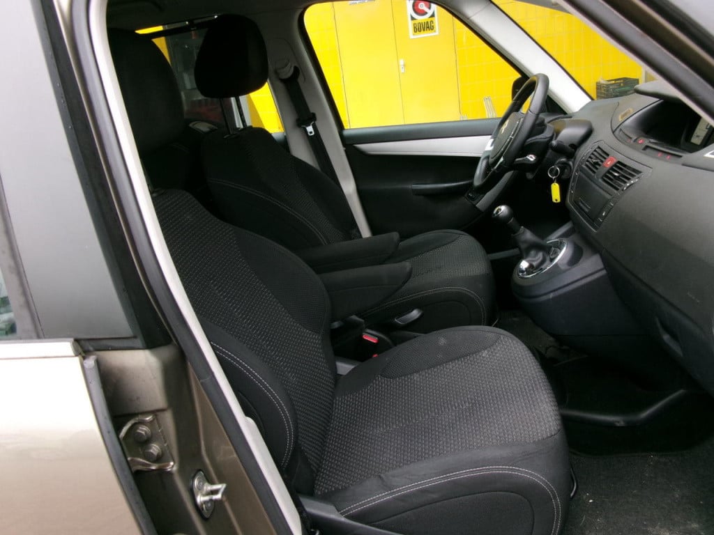 Citroen Grand C4 Picasso 1.6 vti 7-persoons airco, cr.contr., trekhaak