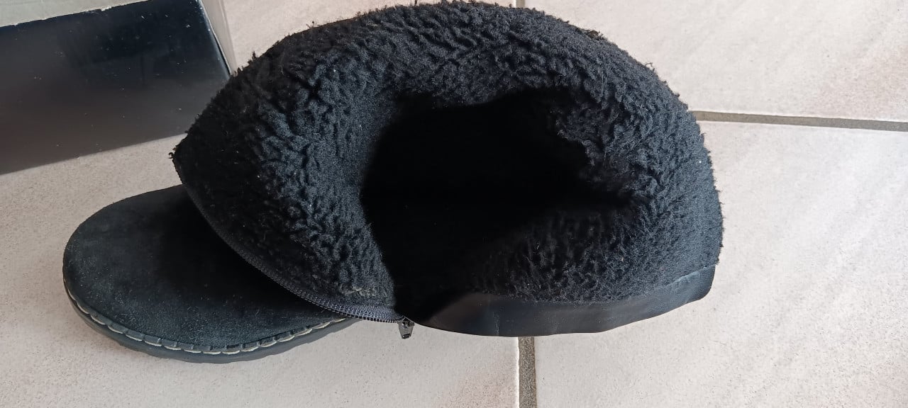 WARME GEVOERDE WINTERLAARZEN