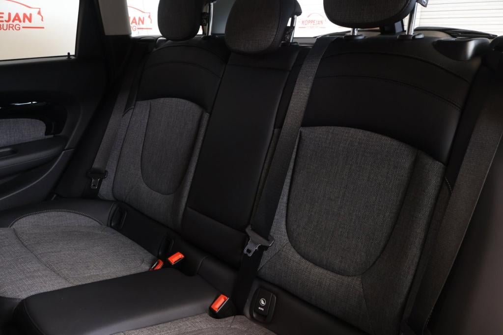 Mini Clubman 1.5 one business edition nl auto, led, union jack, all season,