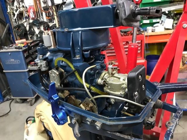 SUZUKI 9,9 EN TOHATSU 20 PK