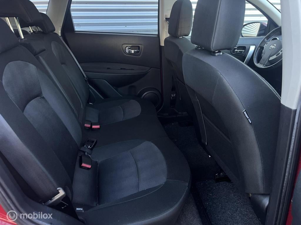 Nissan Qashqai 1.6 connect edition