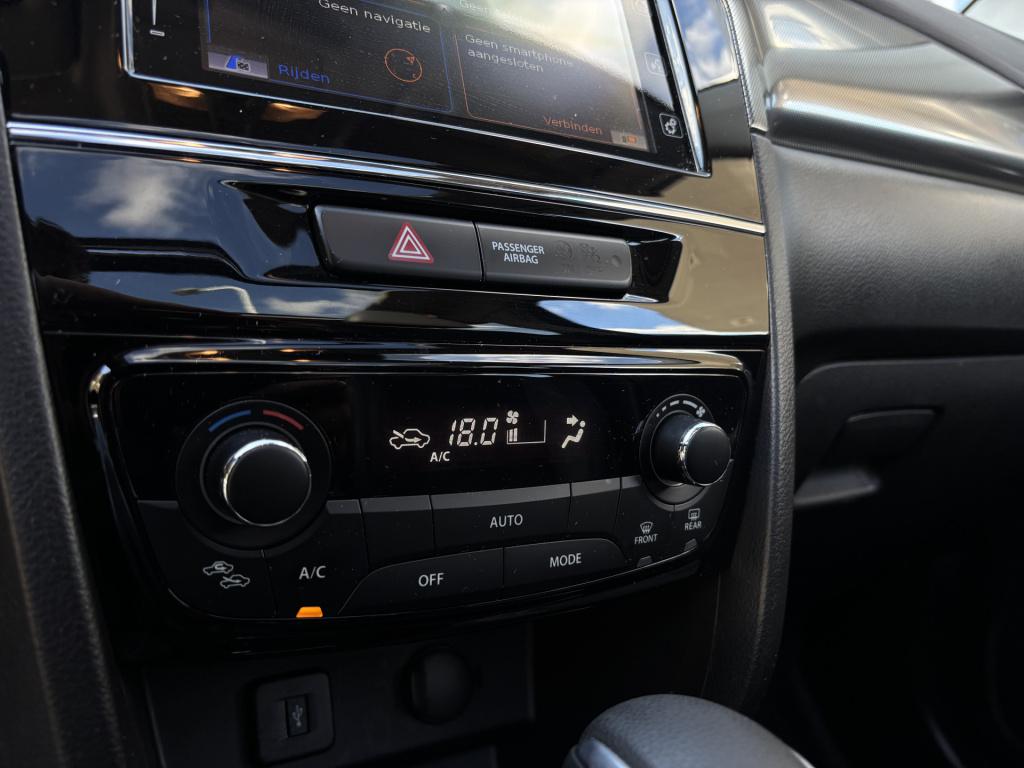 Suzuki Vitara automaat 1.5 hybrid style | trekhaak afneembaar | pano/schuif