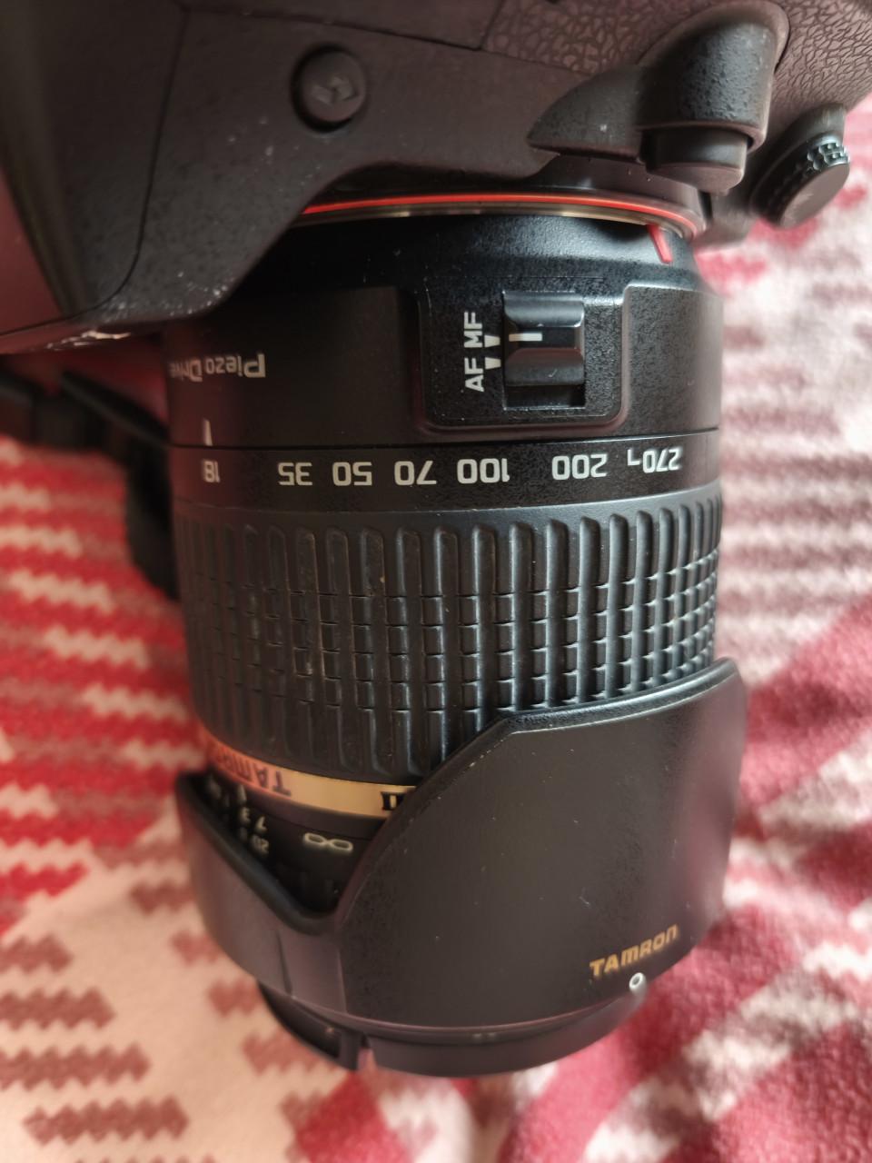 Te koop aangeboden Sony A77 Spiegelreflex Camera.