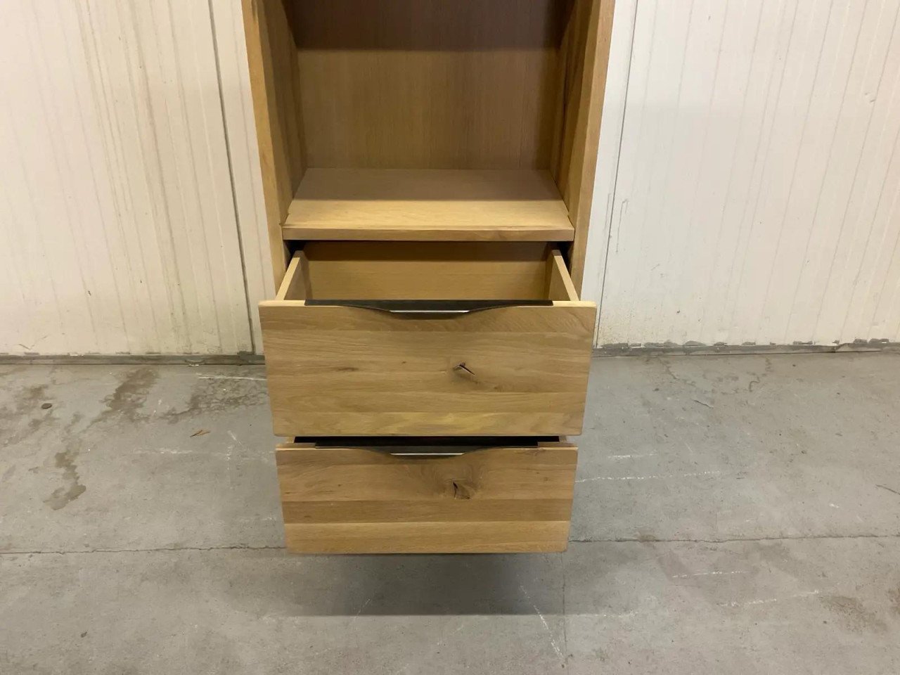 Nieuwe eiken kast / boekenkast in verpakking 195x60x40