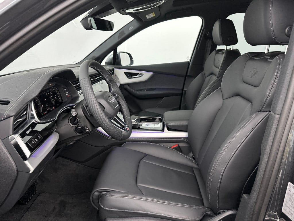 Audi Q7 pro line s 55 tfsi e 290 kw / 394 pk suv 8 versn.