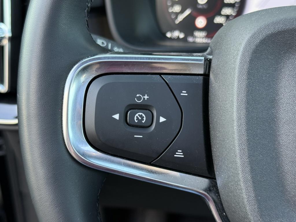 Volvo XC40 t5 262pk recharge ultimate dark| full options !! facelift