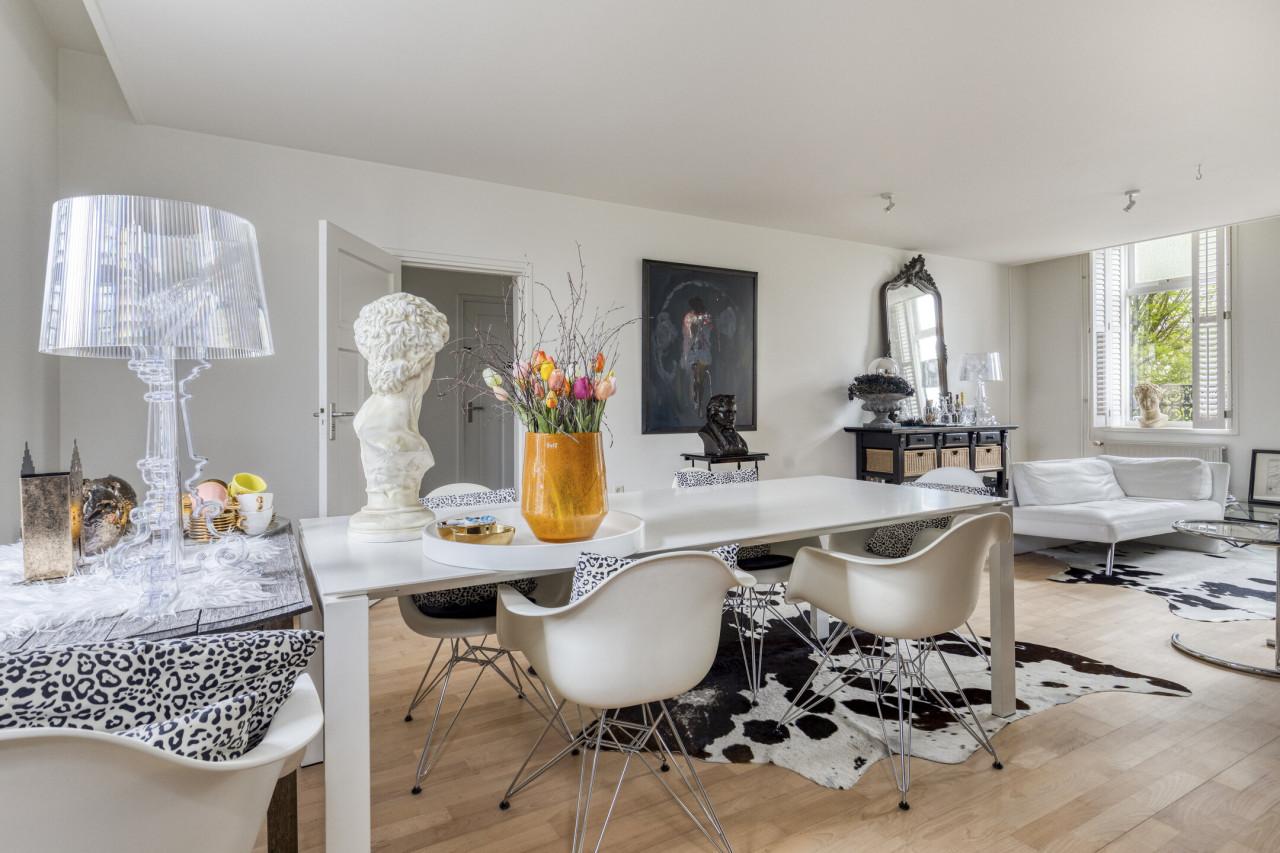 Vrijstaand huis met apart gastenhuis (Bed and Breakfast!)