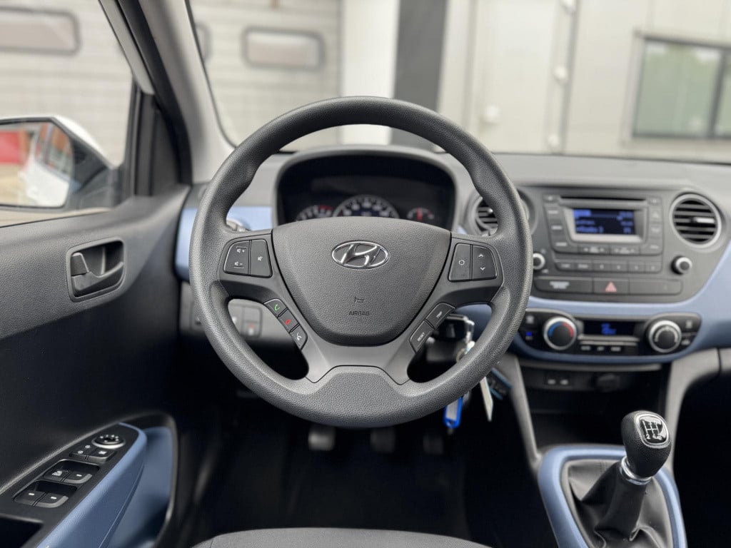Hyundai I 10 1.0i i-motion comfort plus | climate control | radio-cd/mp3 sp