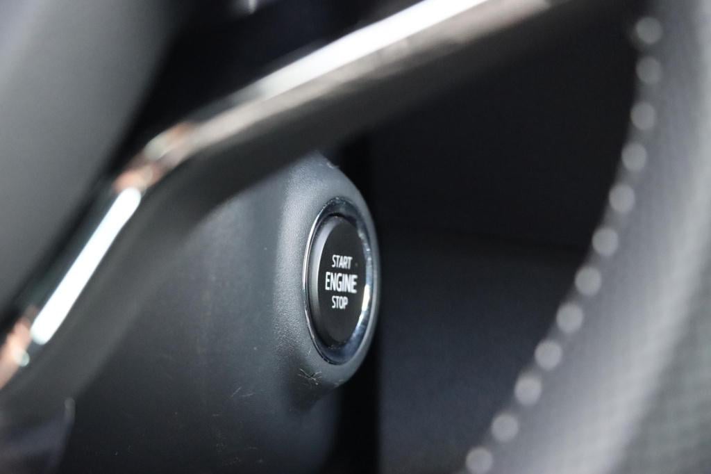 Skoda Karoq 1.5 tsi sportline business 150pk dsg7