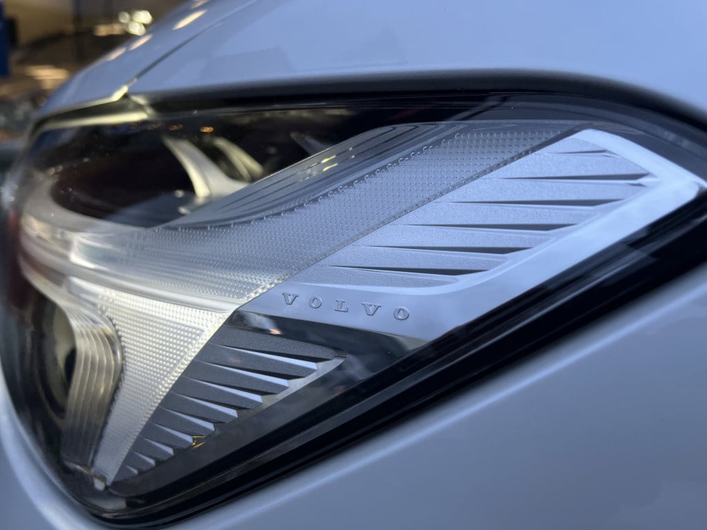 Volvo XC60 2.0 t8 awd polestar engineered | bowers&wilkins | pano | 22 inch