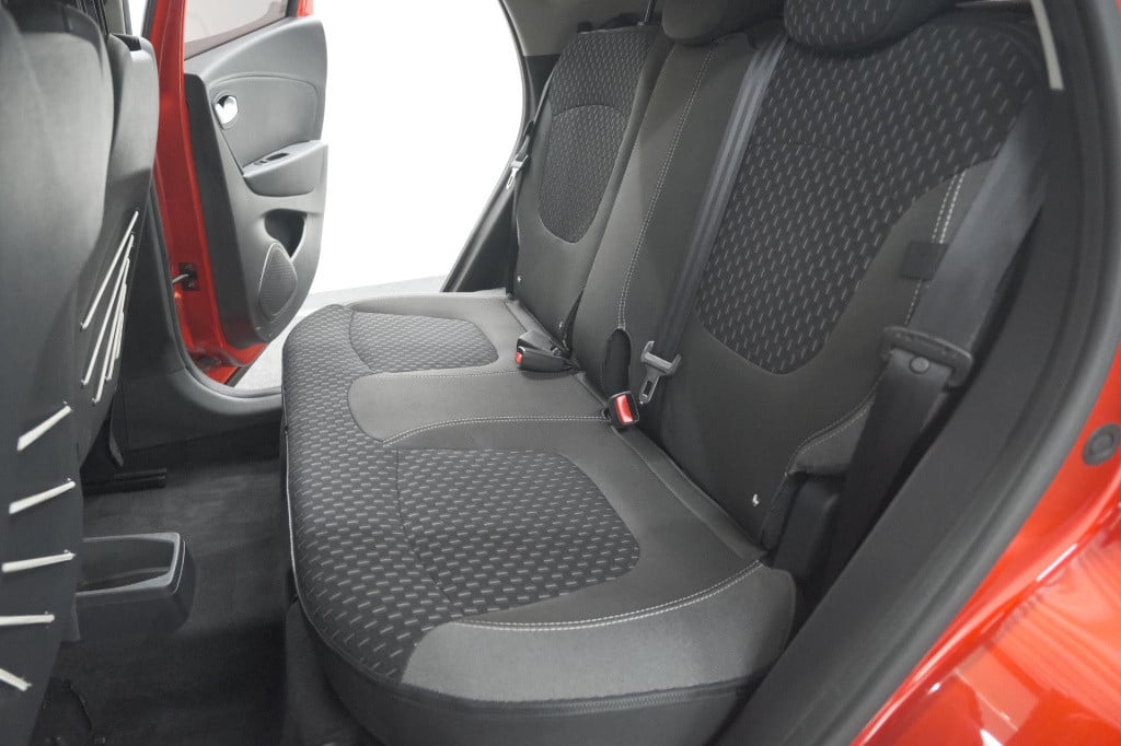Renault Captur tce 120 edc intens | trekhaak | camera | navigatie | parkeer
