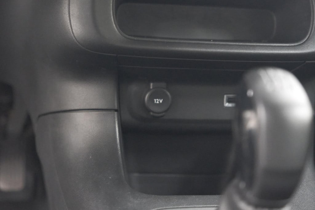 Citroen C3 puretech 82 s&s business | trekhaak | apple carplay | climate co