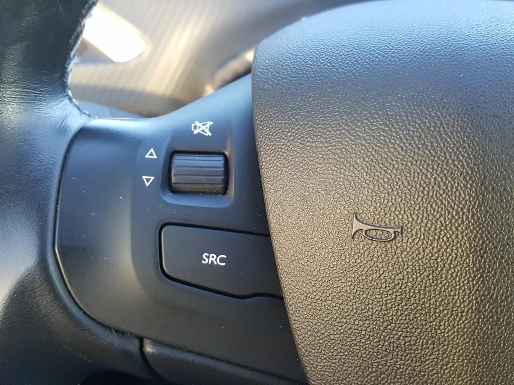 Peugeot 2008 1.2 puretech 110pk allure trekhaak | apple carplay & android a