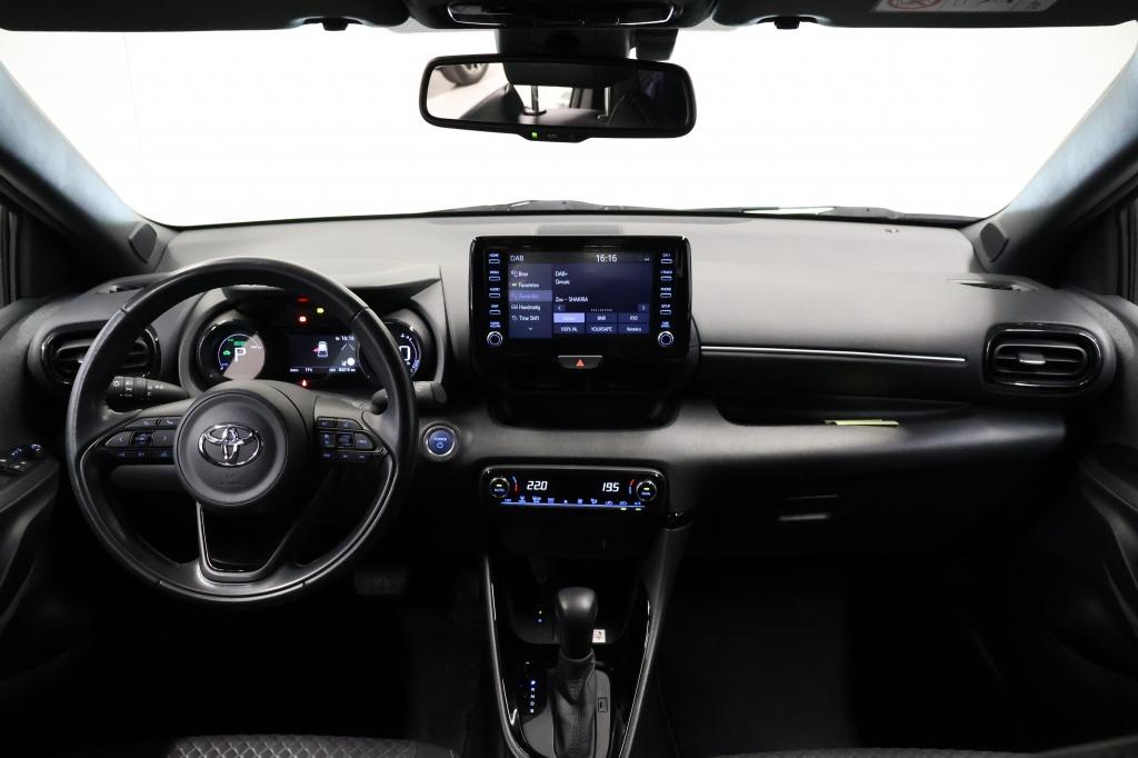 Toyota Yaris 1.5 hybride dynamic| camera| adap.cruise| half leder| climate