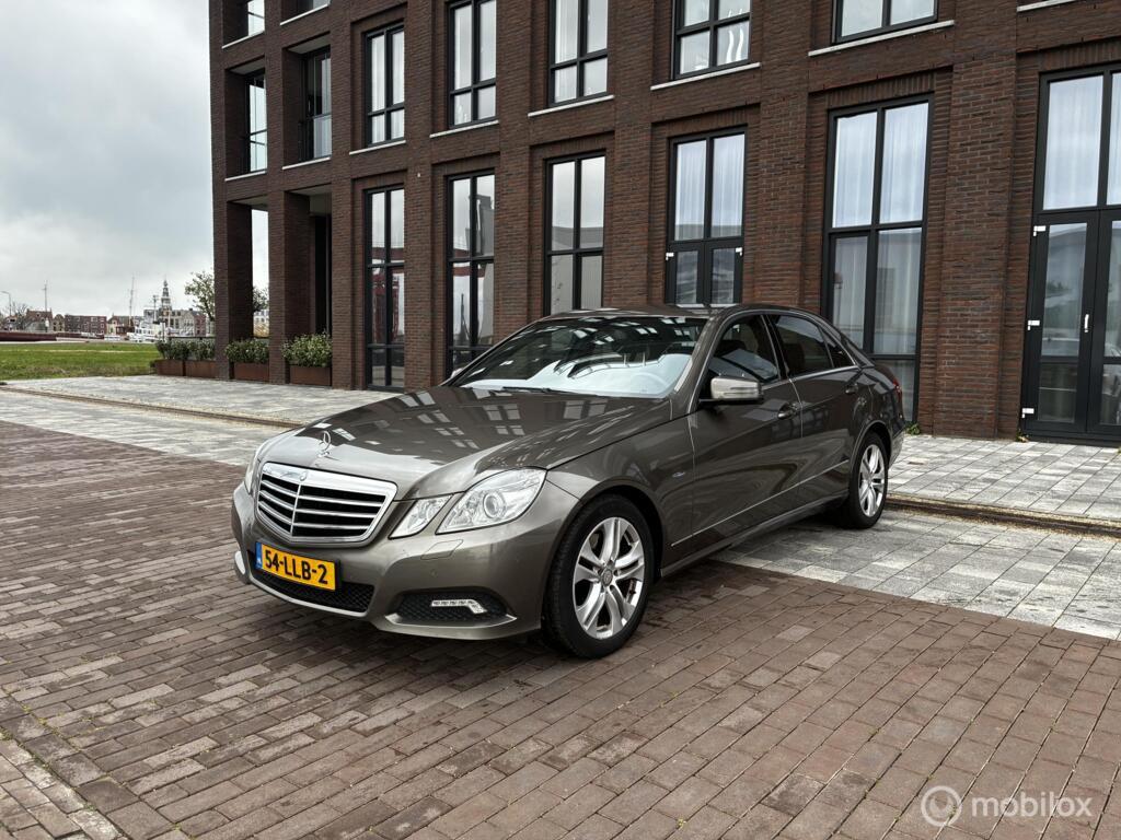 Mercedes E-klasse 250 CGI Business Class Avantgarde km305.599 Nap BJ2010