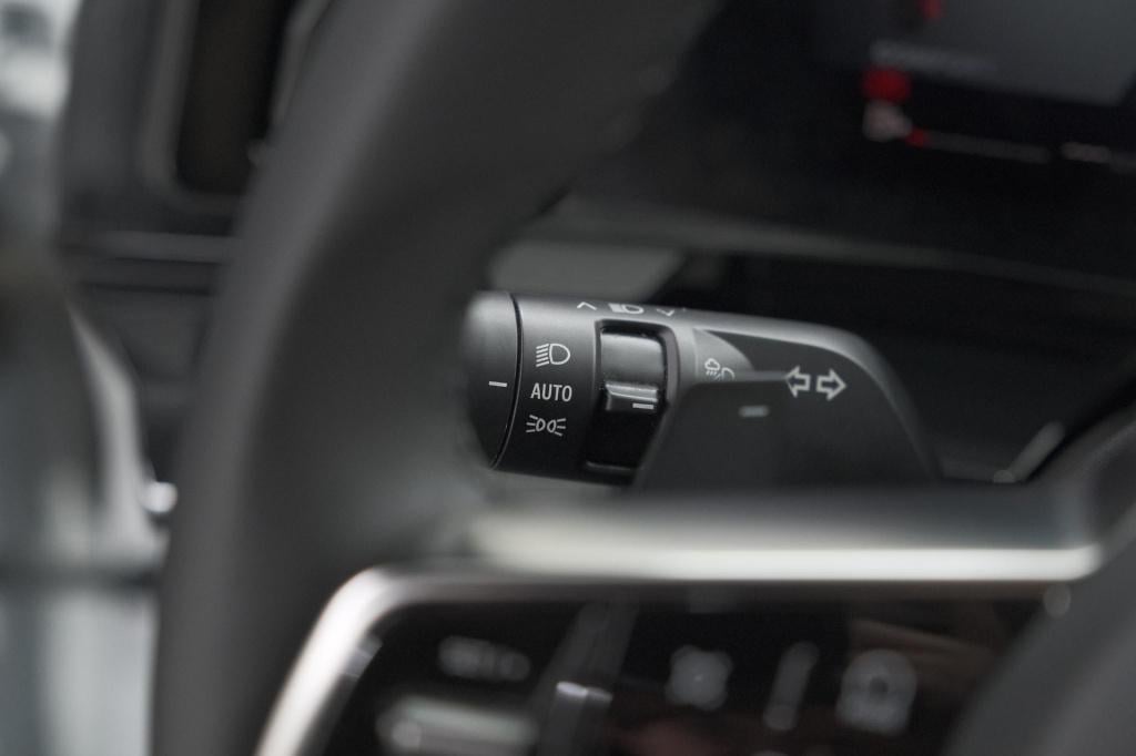 Renault Austral 1.2 e-tech full hybrid 200 techno | 360 camera | panoramada