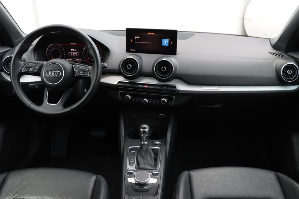 Audi Q2 35 tfsi s edition 150pk s-tronic | panoramadak