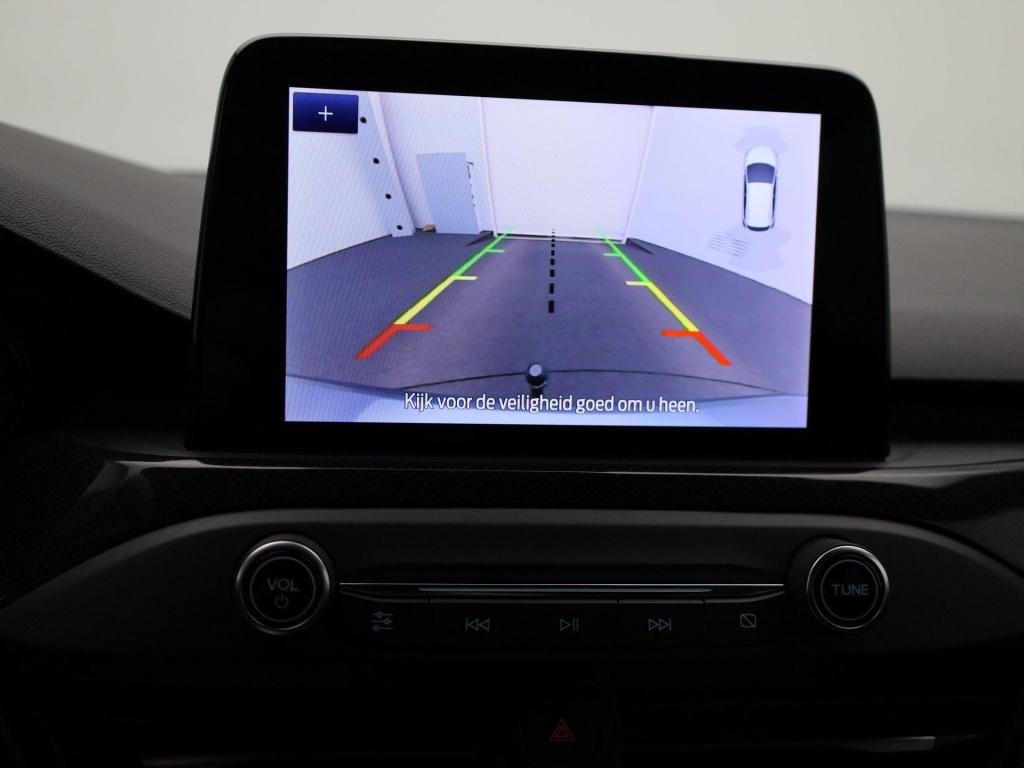 Ford Focus wagon 1.0 ecoboost hybrid st line x business trekhaak - all-weat