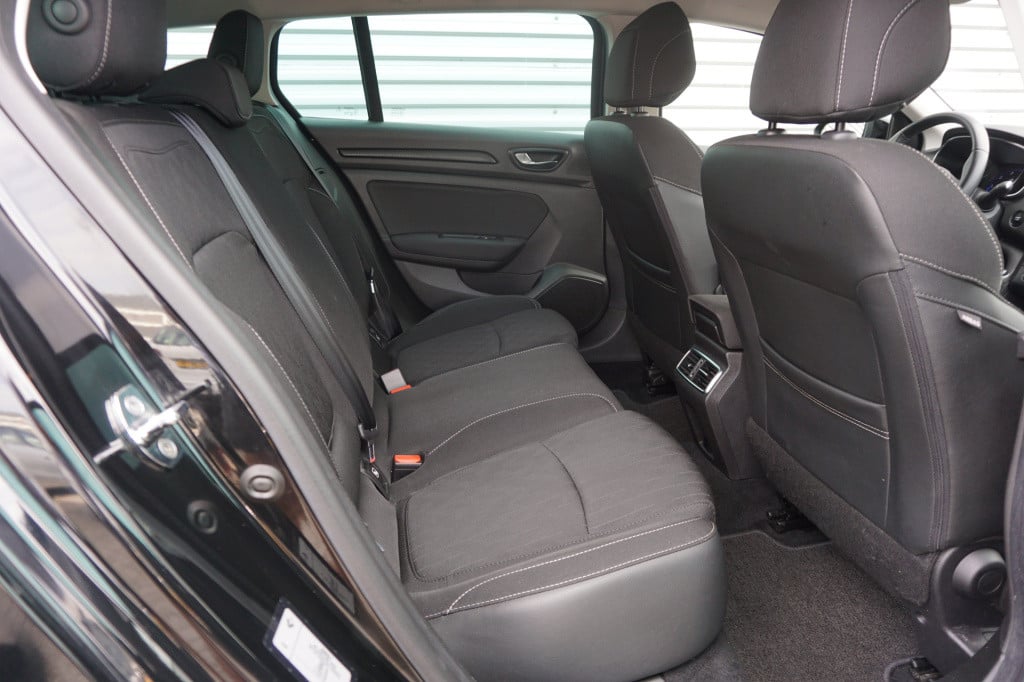 Renault Megane 1.3 tce limited 1e eigenaar - airco / navi / cruise / parkee