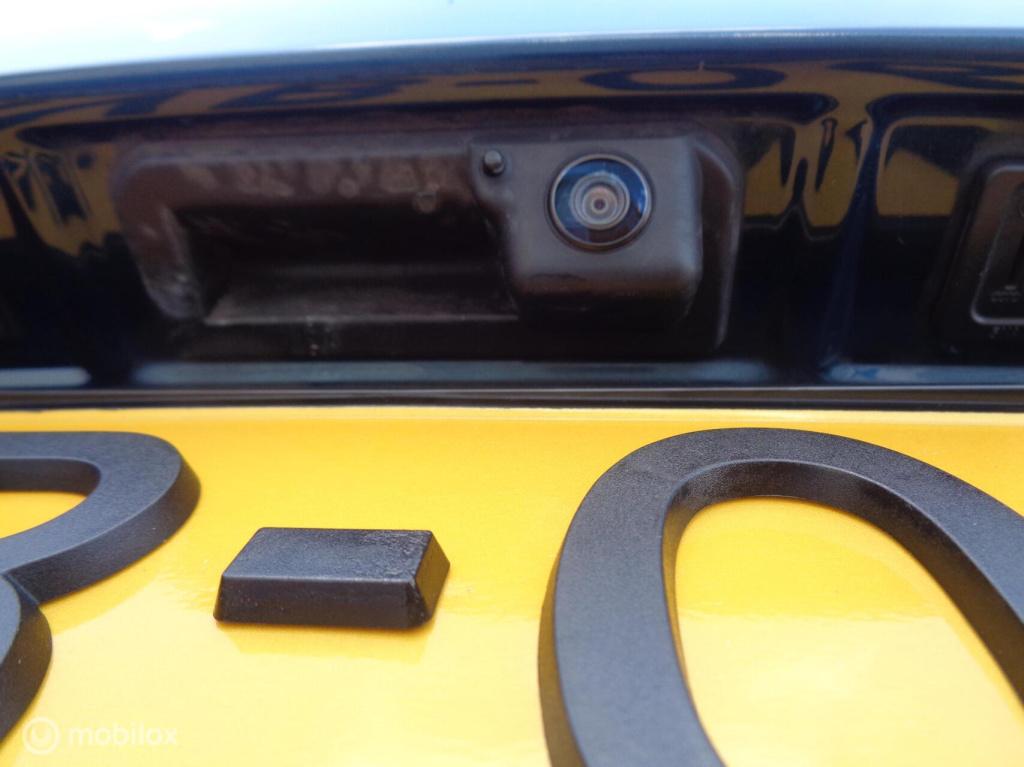 Skoda Karoq 1.0 tsi business edition/airco/stoel+stuur verw/full led/apple 