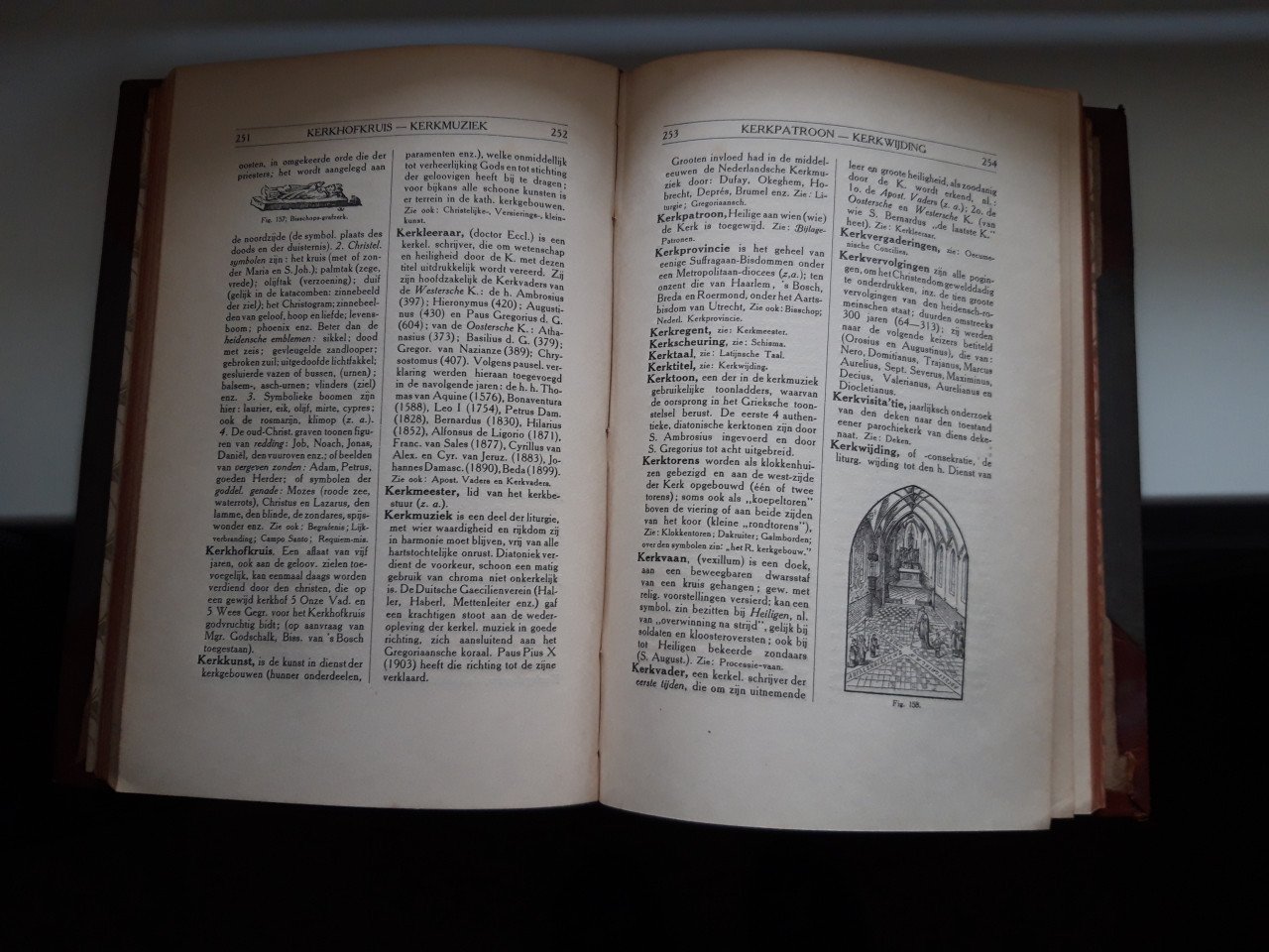 Vintage: Kerkelijk Handwoordenboek 1910