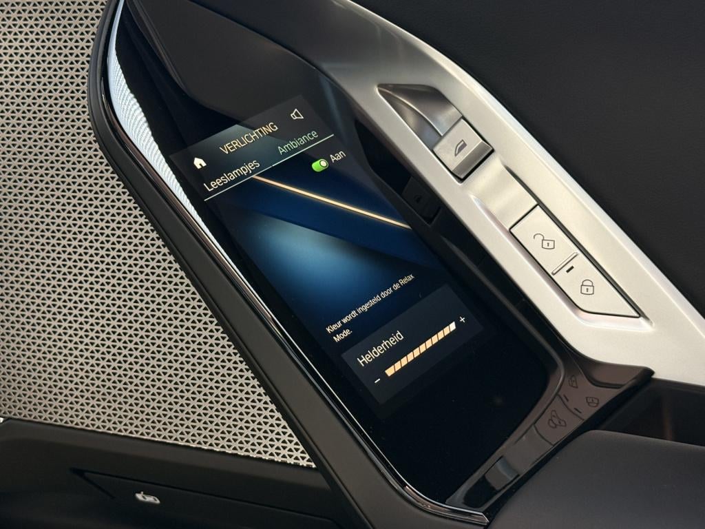 BMW 7 Serie 750e xdrive | bowers & wilkins | 360 | skylounge | leder | trek