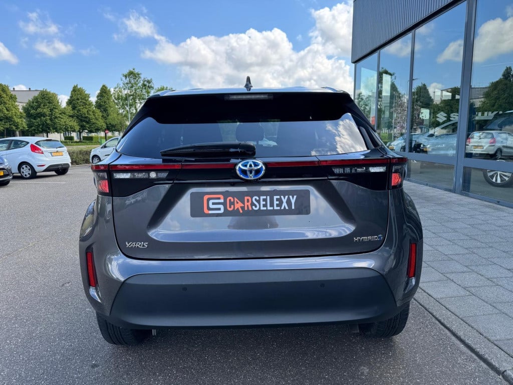Toyota Yaris Cross 1.5 hybrid business