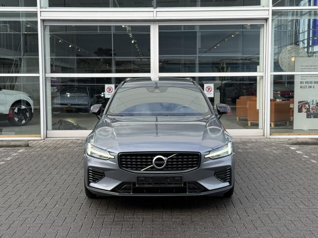 Volvo V60 t6 340pk recharge r-design| adap.cruise| camera| h&k sound| keyl