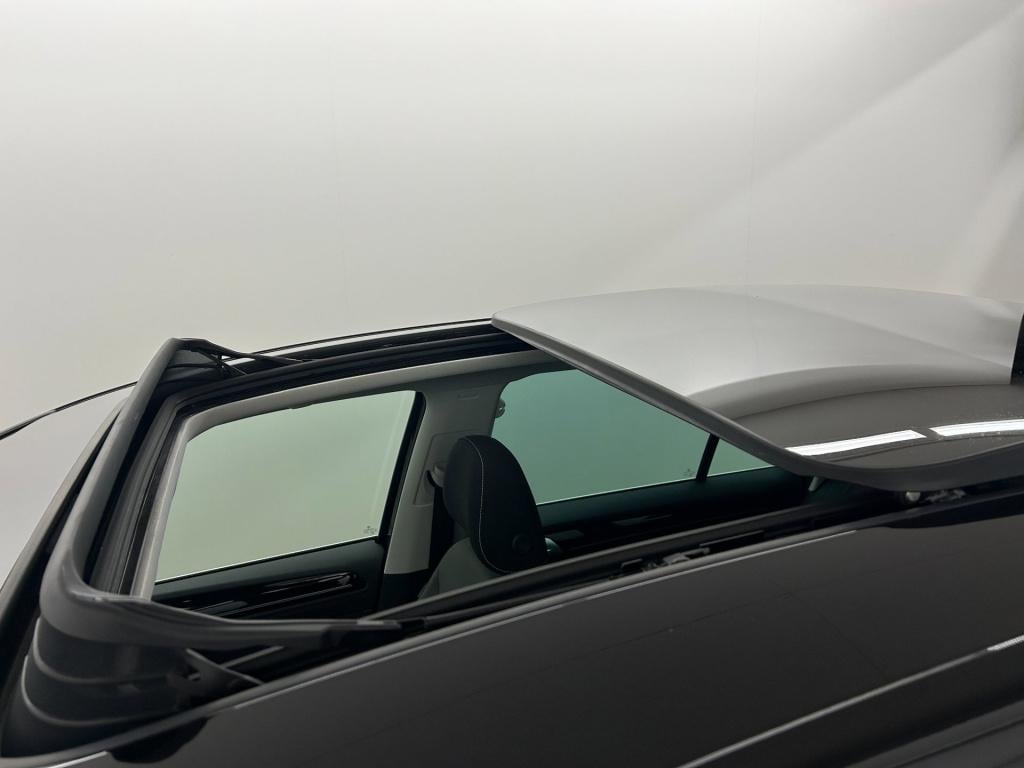 Volkswagen Golf Sportsvan occasion 1.4 tsi highline | zwart | tweedehands v