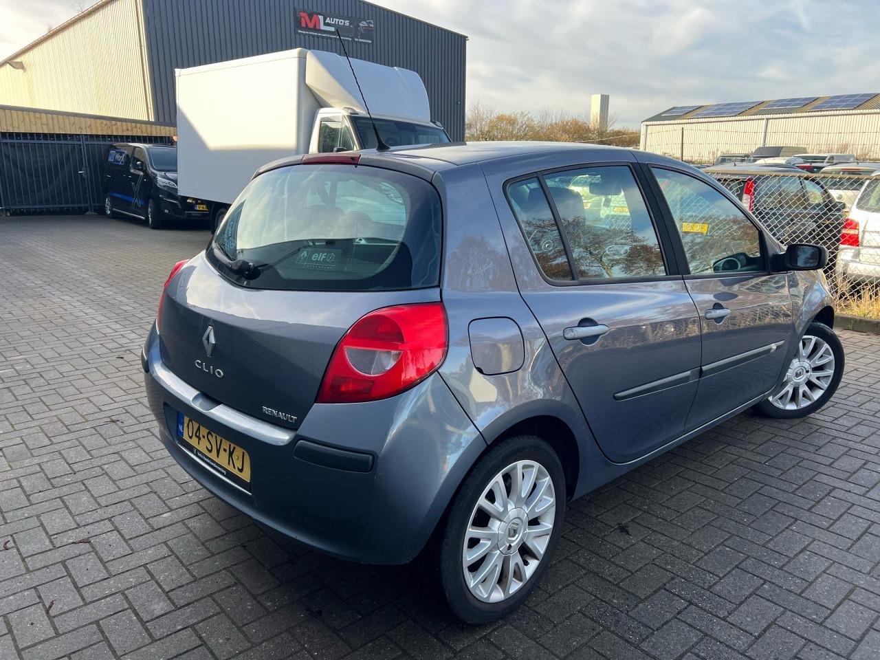 Renault Clio 1.4-16V Airco/ Cruise Jaar Apk