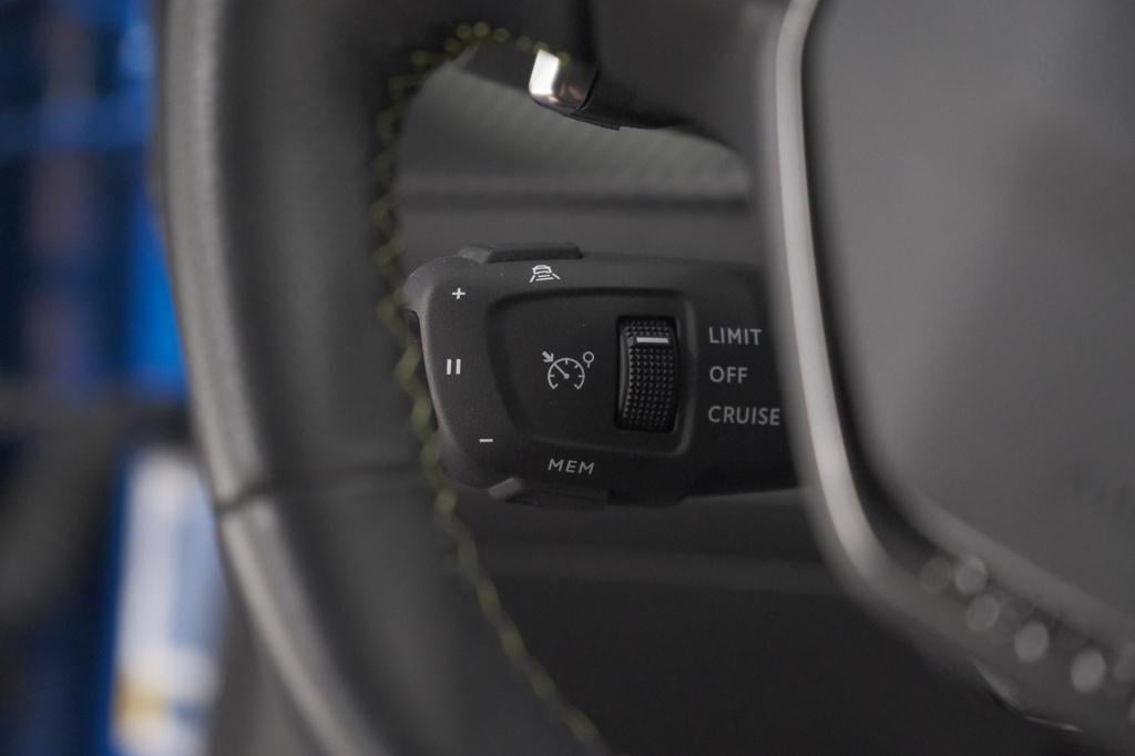 Peugeot 2008 puretech 130 eat8 gt-line | camera | dodehoekdetectie | adapti