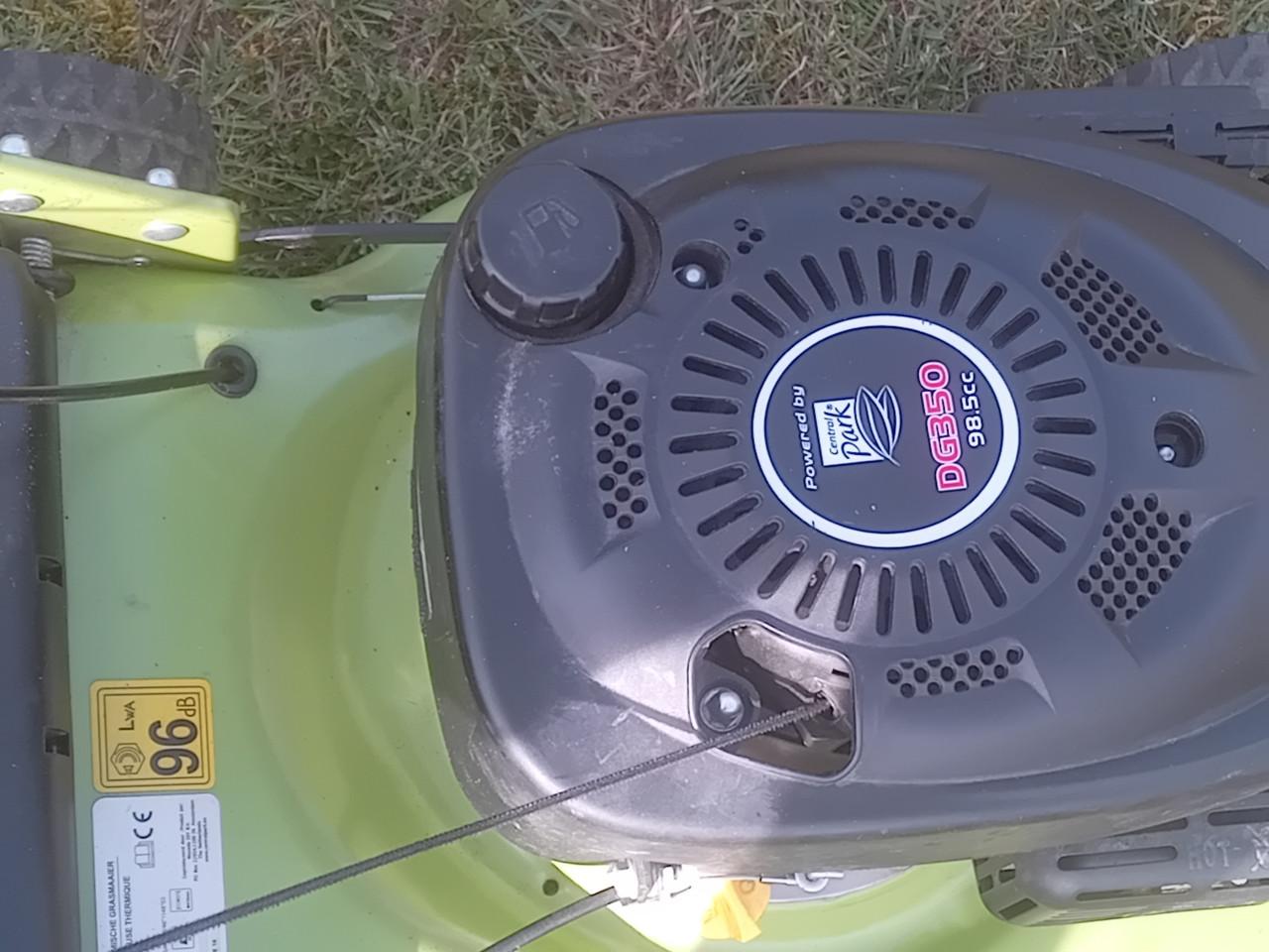 Zelfrijdende Motorgrasmaaier 42 cm