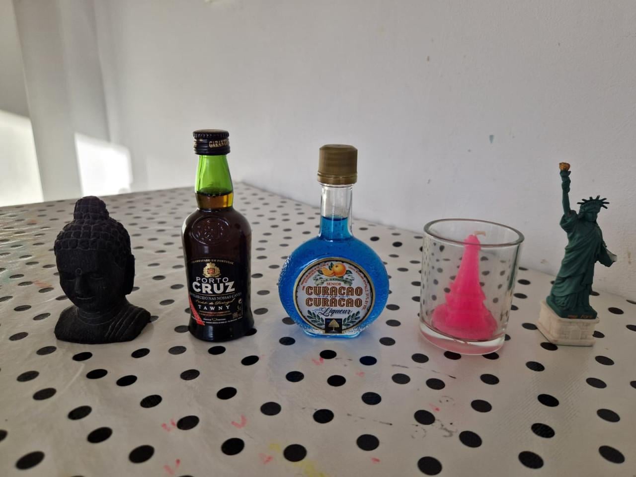 Shotglaasjes, bierglazen en nog wat souvenirs