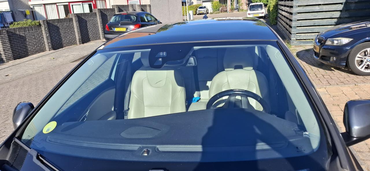 Volvo v40 d2. bj 10-10-2014