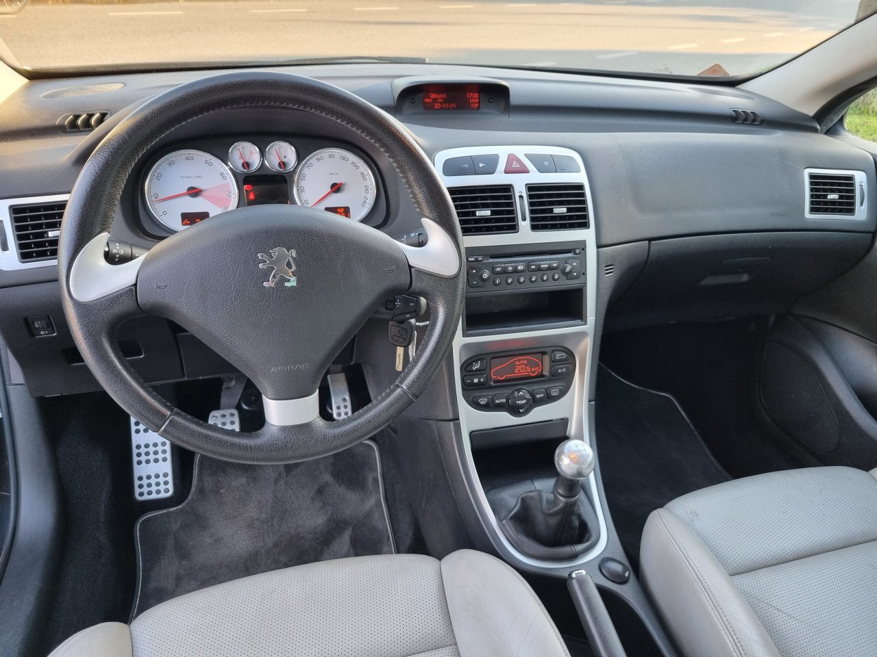 Peugeot 307 CC 2.0-16V | 97.561 KM | Luxe uitvoering!