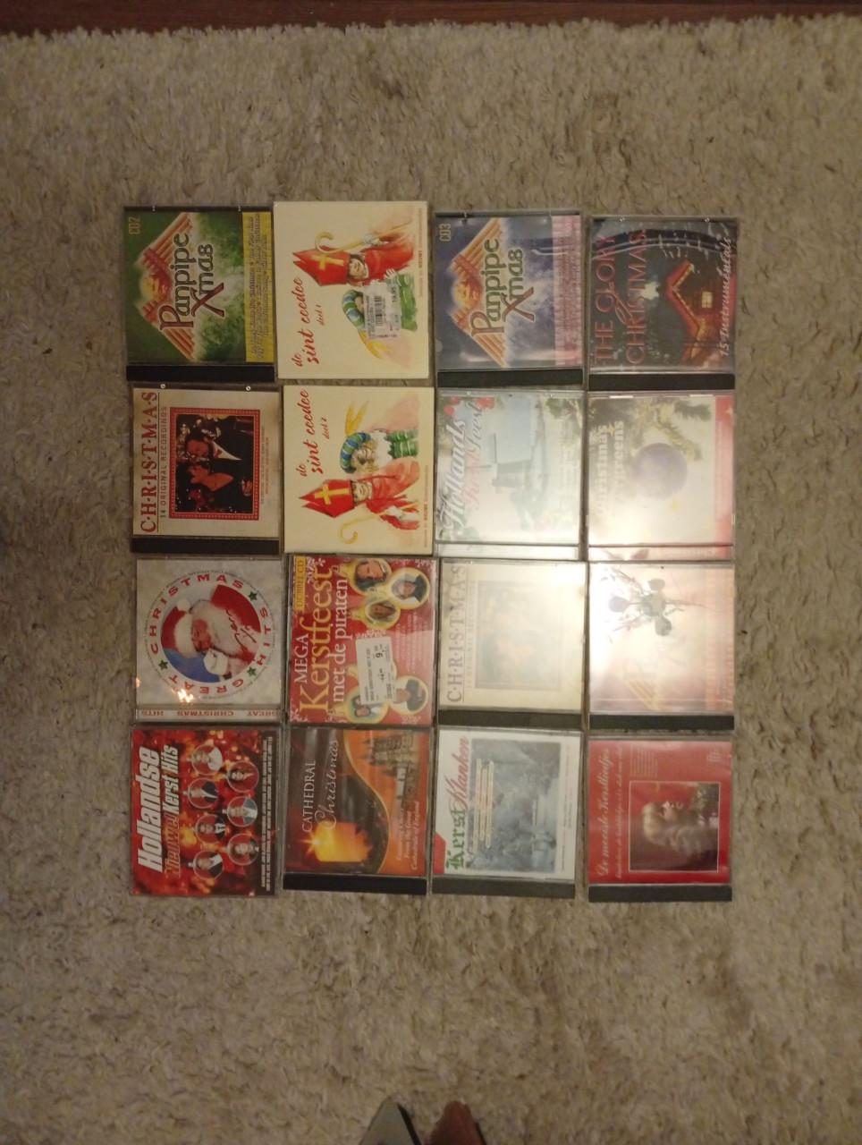 16 kerst en 2 sint cd's - nieuw!