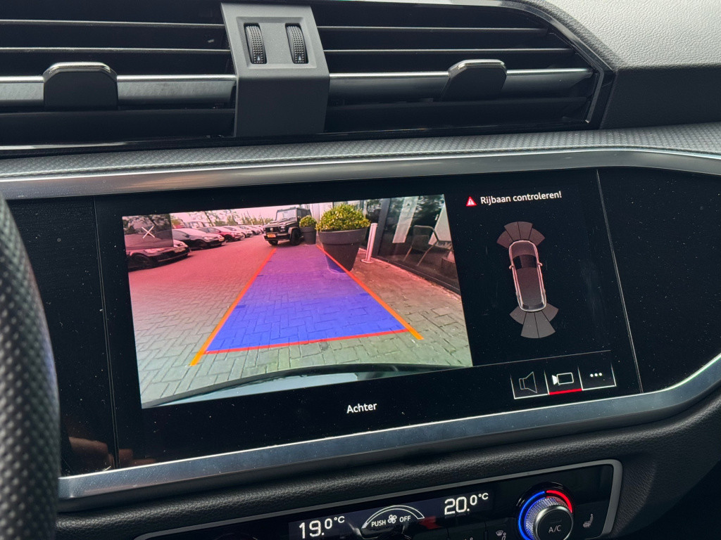 Audi Q3 35 tfsi 3x s-line * panoramadak * keyless * leer * camera